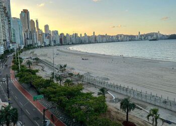 Avenida Atlântica de Balneário Camboriú - SC